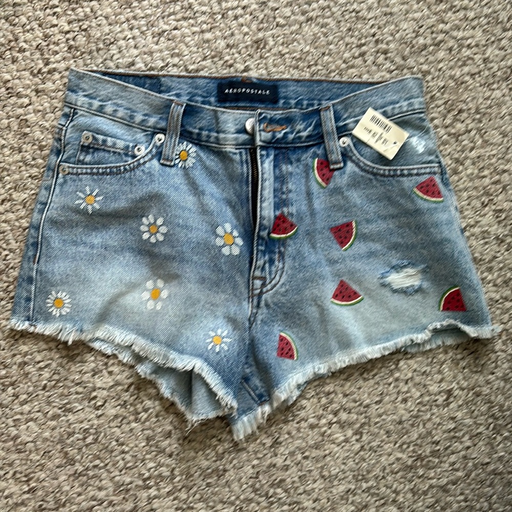 Fun denim shorts - NWT